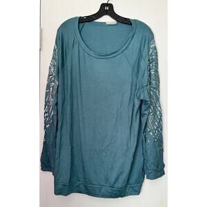 Blumin Apparel Green Top with Wing Sleeve Detail ~ 2X